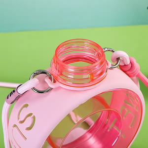 Botella <span class=keywords><strong>de</strong></span> Agua Deportiva Redonda Creativa <span class=keywords><strong>de</strong></span> Verano para Estudiantes, Botella <span class=keywords><strong>de</strong></span> Plástico para Bebidas y Jugos para Mujeres y Hombres - Product Image 5