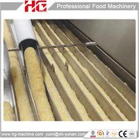 Machine de fabrication de chips de pommes de terre de type Pringles avancée, 250 kg/h, avec ligne de production à empileur contrôlé par un moteur servo