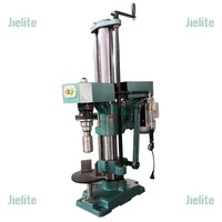 Machine de capsulage semi-automatique pour le capsulage de bouteilles en verre métalliques boisson de bière