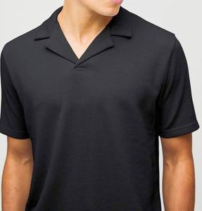 Ensemble polo et short gaufré noir slim fit pour homme – Tenue d'été col en V – Survêtement 2 pièces - Product Image 3