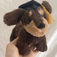 Peluche personnalisée pour chien, cadeau de remise de diplôme, adorable animal en peluche marron avec logo brodé, OEM ODM