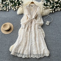 Robe élégante de style princesse à col en V avec broderie en dentelle pour femmes, robe d'été à manches longues, taille haute, jupe amincissante