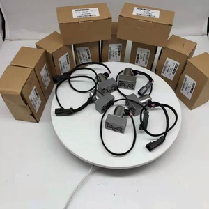 Excavator PC200 PC200-7 Hydraulic Solenoid Valve 702-21-57400 - Product Image 3