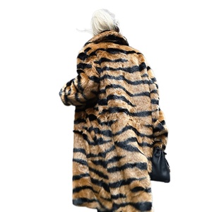 Manteau long en fausse fourrure à rayures et imprimé léopard pour femme, épais, décontracté, chaud, coupe ample, manteau d'hiver tendance, vente en gros de vêtements d'extérieur - Product Image 3