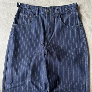 Quần Jean Nam Màu Xanh Navy, Dáng Baggy, Sọc Nhỏ, Sản Xuất Tùy Chỉnh, Số Lượng Đặt Hàng Tối Thiểu Thấp, Mẫu Mới Nhất Năm 2025 - Product Image 4