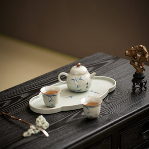 Théière en céramique faite à la main, mini théière ronde en porcelaine avec couvercle, ensemble de thé Kung Fu portable - Product Image 3