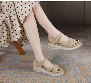 Commercio all'ingrosso 2023 nuovo arrivo Designer donna estate all'aperto diapositive donna <span class=keywords><strong>sandali</strong></span> pantofole stile a piedi <span class=keywords><strong>sandali</strong></span> piatti <span class=keywords><strong>per</strong></span> le signore - Product Image 5