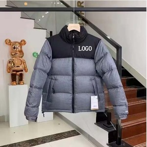 Veste matelassée noire pour homme, col montant, fermeture éclair, coupe-vent, rembourrage en polyester, manteau d'hiver décontracté, design avec logo sur le devant - Product Image 5