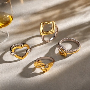 Anillos de moda de acero inoxidable dorado plateado de dos tonos para mujer, diseño de nudo trenzado geométrico de corazón, compromiso de boda hipoalergénico - Product Image 2