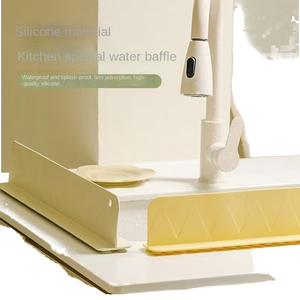 Diseño moderno ventosa de silicona barrera de agua fregadero de cocina protector contra salpicaduras para lavabo - Product Image 1