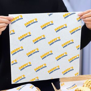 Papel para Envolver Hamburguesas Personalizado con Logotipo, Biodegradable, de Grado Alimenticio, Recubierto de PE de una Cara, Resistente a la Grasa - Product Image 4