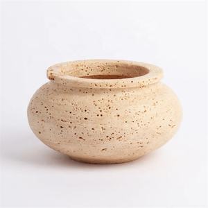 Vase Flore Et Pot De Jardinière En Pierre Sculpturale Beige Vintage - Product Image 5