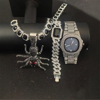 Montre Hip-Hop Haut de Gamme 43mm avec Diamants et Verre Saphir, Collier et Bracelet Cubain Coloré en Acier Inoxydable Effet Sucre de Canne