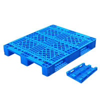 Palette Euro en plastique UGET à entrée 4 voies, simple face, pour la logistique, compatible chariot élévateur, modèle 1210, capacité 1500 kg, dynamique