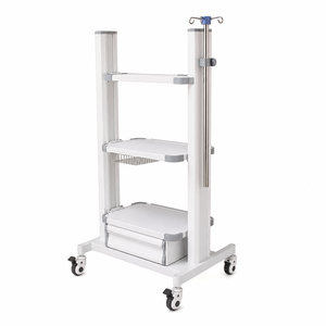 <span class=keywords><strong>Torre</strong></span> móvil diseñada para ahorrar espacio en quirófanos <span class=keywords><strong>de</strong></span> endoscopia, con ocho tomas <span class=keywords><strong>de</strong></span> red y tres bandejas ajustables sobre ruedas. - Product Image 4