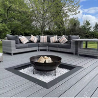 Planches de terrasse en teck imperméables extérieures de qualité supérieure Revêtement de sol composite en bois creux en plastique moderne pour piscine jardin terrasse WPC Planche