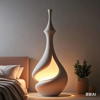 Lámpara de Pie LED de Diseño Moderno con Forma Única, Pantalla Metálica y Estructura de Acero |   Luz LED Impermeable Regulable de 4100K Blanco Neutro CRI 80 de Gran Tamaño