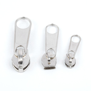Multi-colores de alta calidad vendedor superior sin bloqueo tipo Regular deslizador cabeza de placa larga tirador de aleación de <span class=keywords><strong>Zinc</strong></span> tirador de cremallera de nailon - Product Image 4