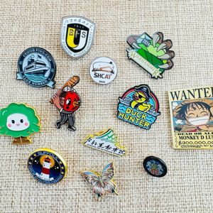 Groothandel Geen Minimale Metalen Pinnen Leverancier Glitter Broche Anime Hard Email Pin Zachte Revers Badge Fabrikant Op Maat Email Pin - Product Image 6