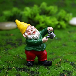 Encantadoras Figuras en Miniatura de Enanos, Perfectas para Crear Encantadores Jardines de Hadas y Paisajes al Aire Libre - Product Image 1