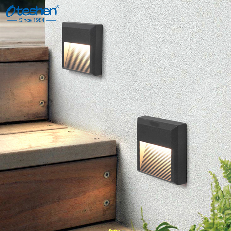novelty design Best selling 2W IP65 waterproof adjustable led exterior step wall lamps led indoor nightscape stair wall lamp
