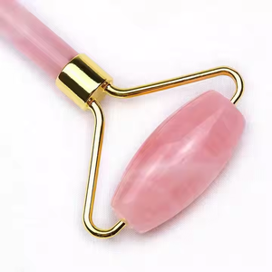 Abbraccia il popolare rullo viso in giada pura un mezzo affidabile ed efficace per massaggiare i muscoli facciali e alleviare la pressione del viso - Product Image 3