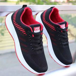 Chaussures de sport décontractées pour hommes en maille respirante, tendance, vente directe usine, chaussures de marche et de course <span class=keywords><strong>Flyknit</strong></span> pour hommes - Product Image 3