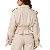Veste trench courte utilitaire pour femme avec ceinture, épaulettes et manches longues