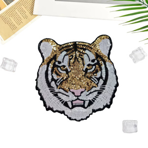 Nuovo Design: Toppe Ricamate a Testa di Tigre con Paillettes, Resistenti, <span class=keywords><strong>da</strong></span> Applicare con Ferro <span class=keywords><strong>da</strong></span> Stiro, Gialle, alla Moda, per Borse, Scarpe, Cappelli e Abbigliamento Trendy - Product Image 6