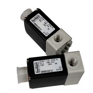 Vanne solénoïde à action directe Burkert Type 0330 00055674 à armature pivotante en PEEK PTFE pour acides et alcalis - Product Image 4