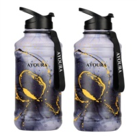 Bouteille d'eau de sport en acier inoxydable à paroi unique de 2,2 L Bouteille d'eau de gymnastique brevetée d'un demi-gallon avec logo personnalisé pour la rentrée des classes