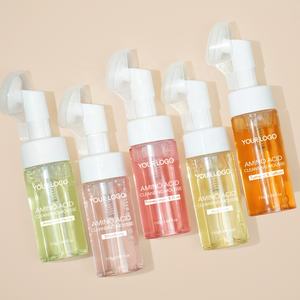 Mousse <span class=keywords><strong>nettoyante</strong></span> pour le <span class=keywords><strong>visage</strong></span> hydratante personnalisée contre les points noirs et les pores, à base de curcuma et de safran, avec <span class=keywords><strong>brosse</strong></span> - Product Image 4