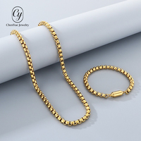 Collier tendance pour célébrités d'Internet, avec fermoir magnétique rond, polyvalent pour le quotidien, en acier inoxydable, avec boucle magnétique carrée, unisexe