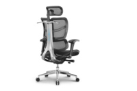 Chaise de bureau ergonomique moderne à dossier haut pour patron, chaise de direction noire avec fonction pivotante, en cuir et en métal