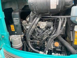 Excavatrice sur chenilles Kobelco SK55SR d'occasion, mini-pelleuse de 5 tonnes avec moteur, boîte de vitesses, PLC et pompe hydraulique - Product Image 5