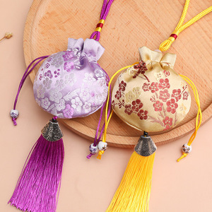 Traditional Chinese Herbal Sachet Round Pest And Moth Repellent For Wardrobe Car Gift With Embroidery Design - Product Image 2