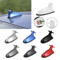 Antenne de toit de voiture universelle en ABS, en forme d'aileron de requin, avec un design résistant au vent pour améliorer le signal radio de la voiture