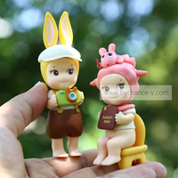 Lindo coleccionable Kawaii dibujos animados bebé muñeca figura Gach juguete conjunto para niños y coleccionistas caja ciega sorpresa huevo relleno juguete