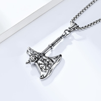Collier pendentif hache viking en acier inoxydable plaqué or pour homme - Bijou rétro punk motard streetwear, cadeau