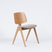 Chaise de salle à manger en bois massif courbé avec coussin en tissu, design simple pour restaurant et usage commercial