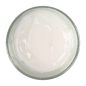 Base <span class=keywords><strong>de</strong></span> crème éclaircissante semi-finie au niacinamide OEM ODM 1KG-5KG, à <span class=keywords><strong>la</strong></span> tréhalose et aux huiles végétales naturelles, pour un soin quotidien lissant du visage - Product Image 5