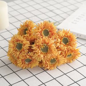 ، زهور حرير ساق واحد جربرة للديكور - Product Image 2