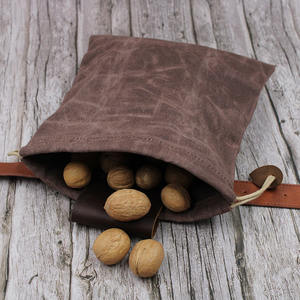 Polar <span class=keywords><strong>Everest</strong></span> Vintage Bolsa de lona encerada personalizada Bolsa de almacenamiento impermeable Accesorios para exteriores con correas de cuero - Product Image 6