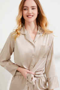 Fung Item 6002 Set Pigiama Donna Manica Lunga e Pantaloncini, Camicia da Notte, Abbigliamento da Casa, Scollo a V - Product Image 4