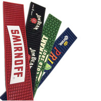 Tapis de bar à cocktails de luxe écologique personnalisé tapis de bière en caoutchouc PVC souple avec logo en relief accessoires de chemin de goutte à goutte de bar personnalisés