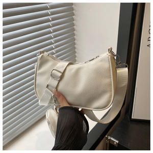 Sac à bandoulière imprimé tendance 2026 pour femme, style coréen frais et mignon, sac fourre-tout chic et polyvalent. - Product Image 3