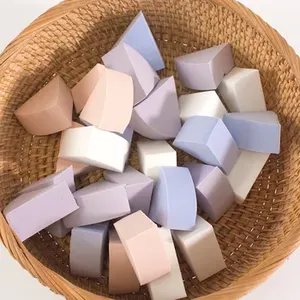 Nueva Esponja de Maquillaje Triangular en Forma de Abanico, No Absorbente, Desechable, para Base y Polvo, Marca Privada, Logotipo Personalizado, OEM, Venta al por Mayor - Product Image 1