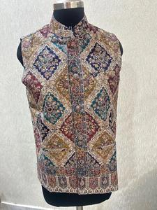 Gilet élégant pour homme en polyester/coton jacquard, col en V, décontracté, double boutonnage, coupe classique, sans manches, pour mariage d'été - Product Image 3