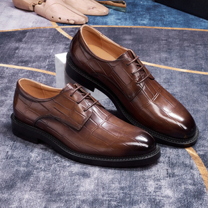 <span class=keywords><strong>Zapatos</strong></span> Oxford Formales de Cordones para Hombre, <span class=keywords><strong>Zapatos</strong></span> Hechos a Mano de Cuero Genuino con <span class=keywords><strong>Suela</strong></span> <span class=keywords><strong>Roja</strong></span>, <span class=keywords><strong>Precio</strong></span> de Fábrica al por Mayor - Product Image 2