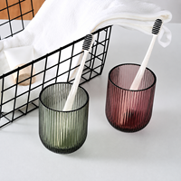 Verre à boire en verre transparent à nervures verticales, gobelet gaufré pour jus, café, eau, usage domestique, hôtelier, ou comme bouteille de rince-bouche pour salle de bain - Vente en gros